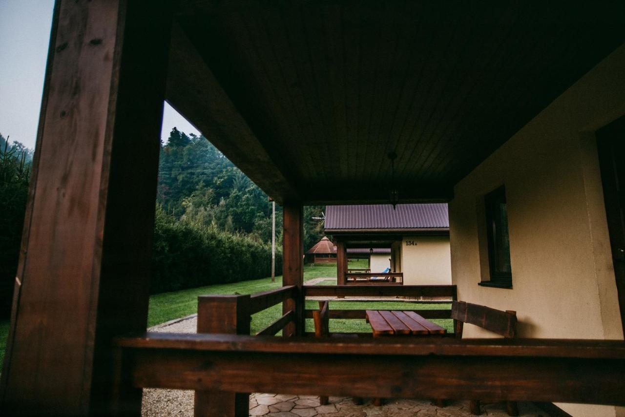 Domki Pod Lasem Lesko Extérieur photo